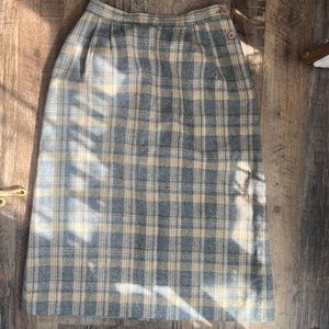 Barclay Square- vintage wool skirt